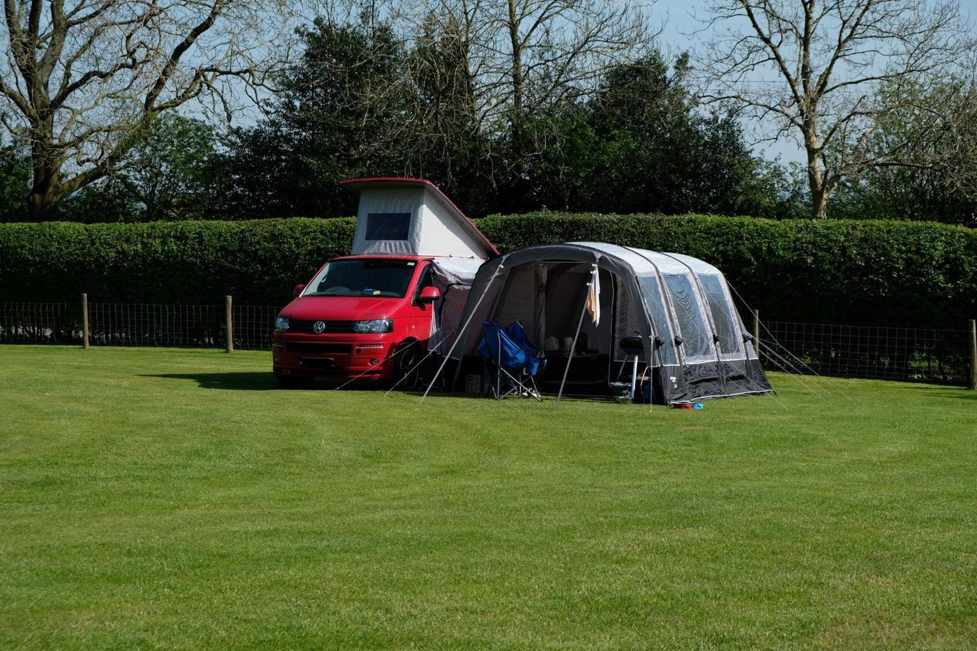 Bank Top Camping-North York Moors With Pitches For Caravans, Camper Vans And Tents Hotel Pickering Buitenkant foto